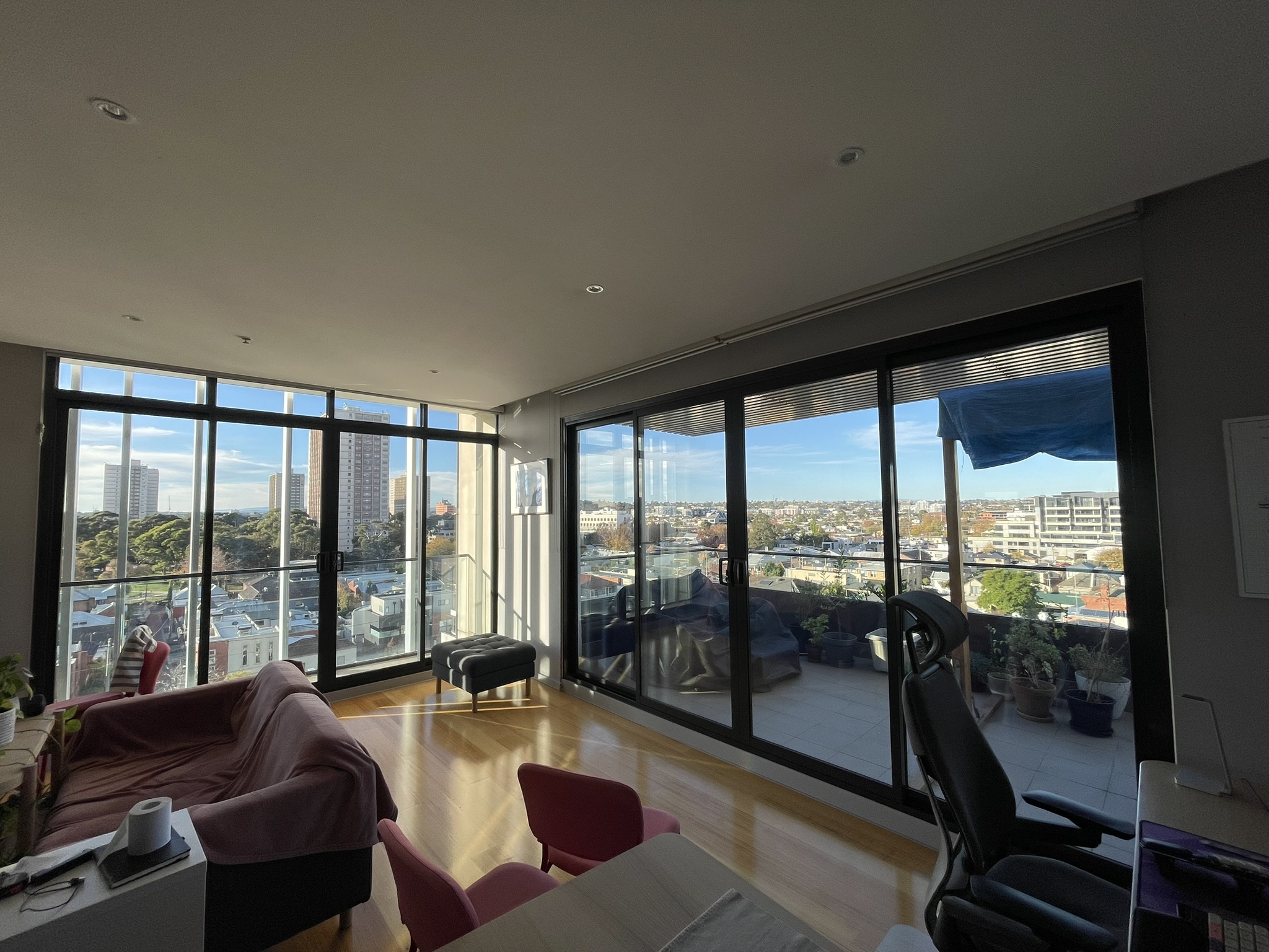 Richmond apartment — aluminium sliding doors